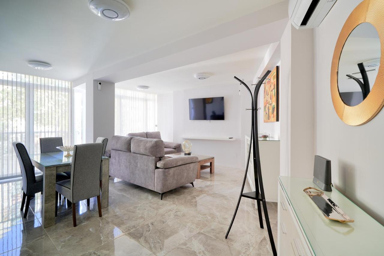 Stylish Central Malaga Luaran gambar